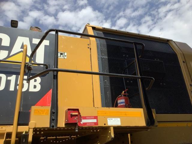 Ekskavator perayap CAT 6015B: gambar 12