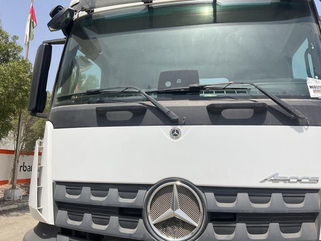 Truk sasis Mercedes-Benz Arocs 4240: gambar 20