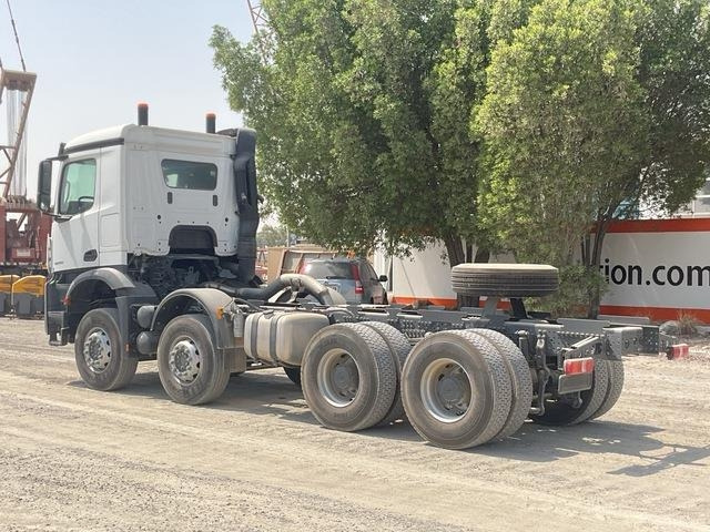 Mercedes-Benz Arocs 4240 - Truk sasis: gambar 2 Mercedes-Benz Arocs 4240 - Truk sasis: gambar 2