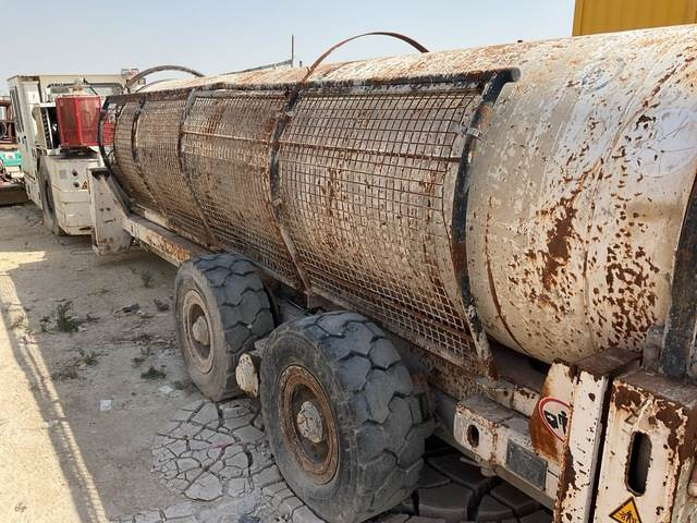 Muhlhauser PMT 4000 - Truk pengaduk beton: gambar 2 Muhlhauser PMT 4000 - Truk pengaduk beton: gambar 2