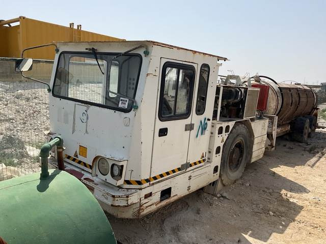 Muhlhauser PMT 4000 - Truk pengaduk beton: gambar 1 Muhlhauser PMT 4000 - Truk pengaduk beton: gambar 1