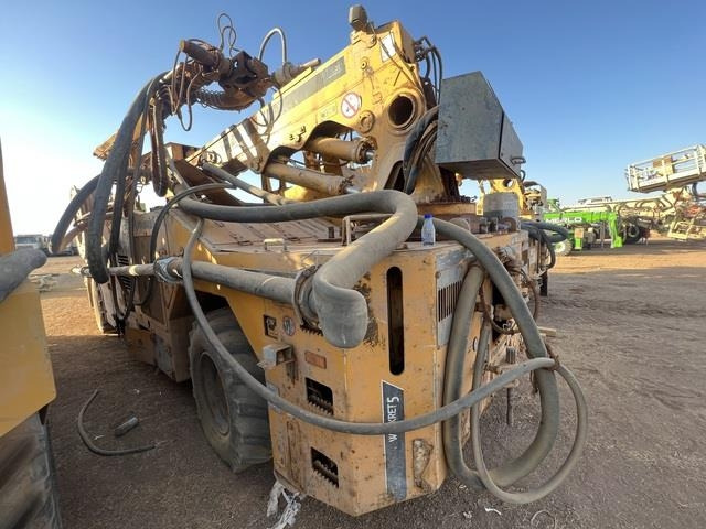 Putzmeister WETKRET5 - Truk pompa beton: gambar 3 Putzmeister WETKRET5 - Truk pompa beton: gambar 3