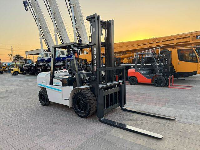 UniCarriers D1F5F50U - Forklift diesel: gambar 2 UniCarriers D1F5F50U - Forklift diesel: gambar 2