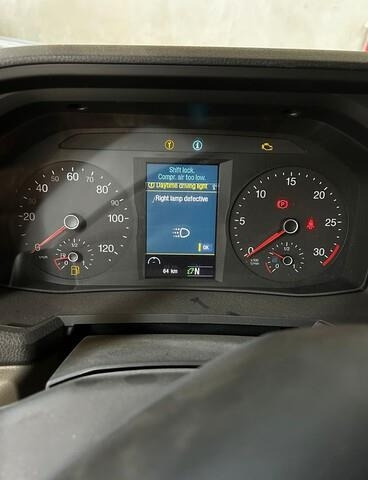 MAN TGM18.250 - Truk tangki: gambar 5 MAN TGM18.250 - Truk tangki: gambar 5