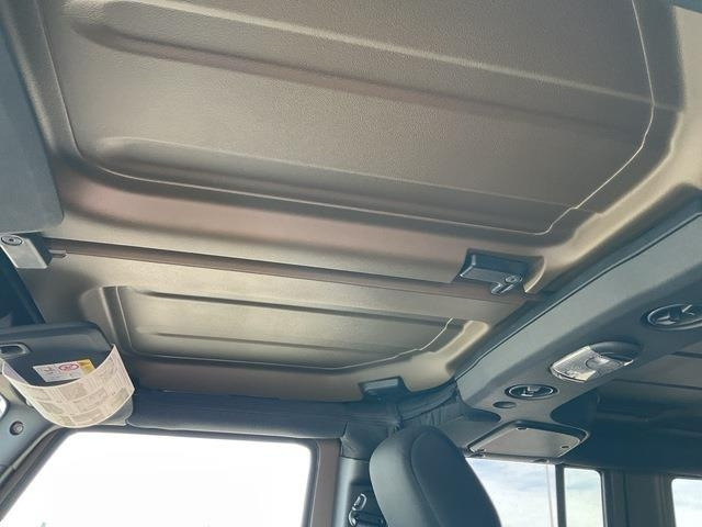 Mobil Jeep Wrangler JK Command: gambar 23 Mobil Jeep Wrangler JK Command: gambar 23