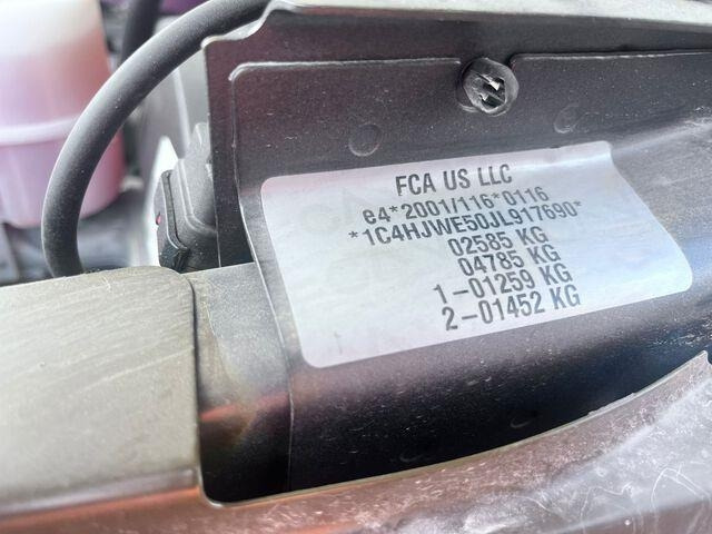 Mobil Jeep Wrangler JK Command: gambar 8 Mobil Jeep Wrangler JK Command: gambar 8