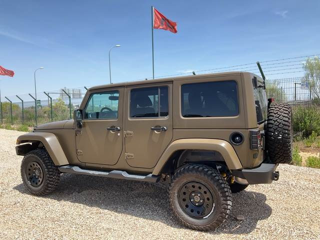 Jeep Wrangler JK Command - Mobil: gambar 2 Jeep Wrangler JK Command - Mobil: gambar 2