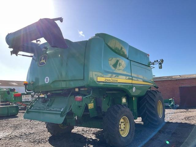 John Deere S690i - Pemanen gabungan: gambar 3 John Deere S690i - Pemanen gabungan: gambar 3