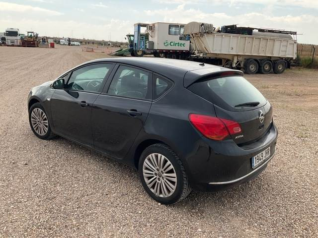 Opel Astra - Mobil: gambar 2 Opel Astra - Mobil: gambar 2