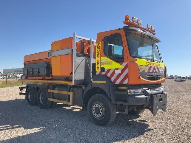 Renault Kerax 430DXI - Truk bajak salju: gambar 4 Renault Kerax 430DXI - Truk bajak salju: gambar 4