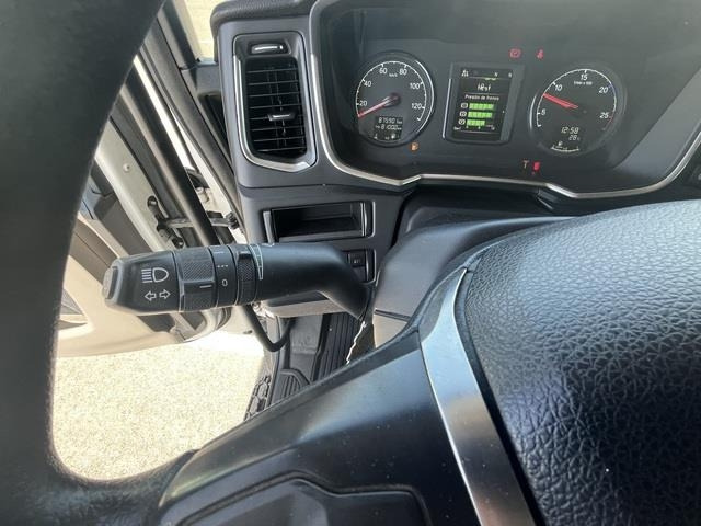 Tractor head Scania P410: gambar 18 Tractor head Scania P410: gambar 18