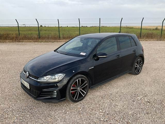 Volkswagen Golf - Mobil: gambar 1 Volkswagen Golf - Mobil: gambar 1