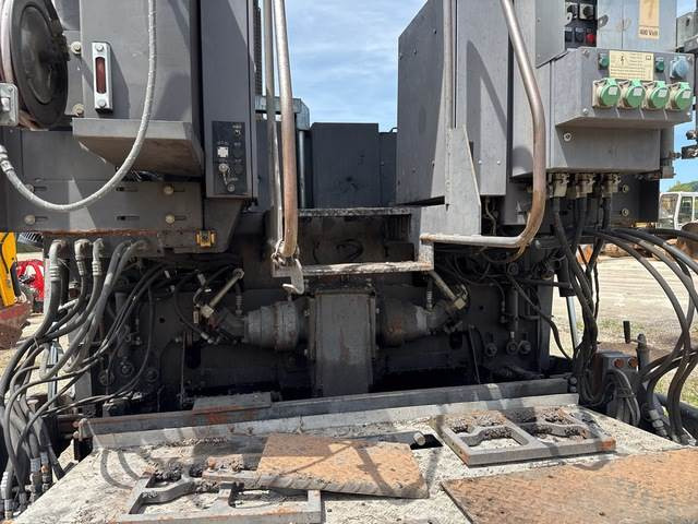 Paver aspal ABG Titan 8820: gambar 17