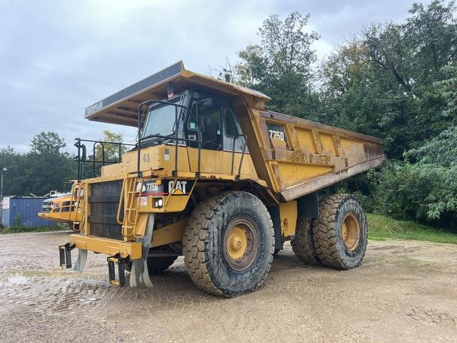 CAT 775D - Truk batu/ Dumper iebes: gambar 1 CAT 775D - Truk batu/ Dumper iebes: gambar 1