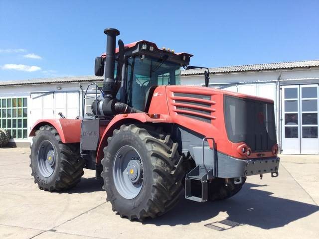 Kirovets K743 - Traktor: gambar 4 Kirovets K743 - Traktor: gambar 4