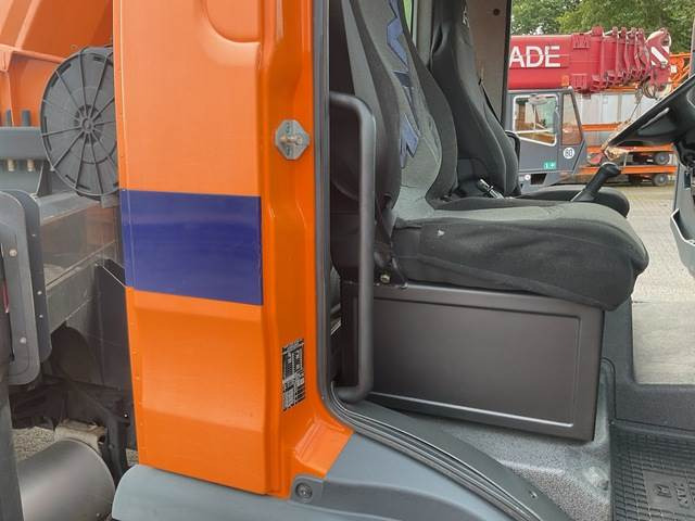 Platform udara yang dipasang di truk MAN TGL7.150: gambar 12