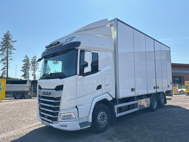 DAF XF 530 FAN - Truk box: gambar 1 DAF XF 530 FAN - Truk box: gambar 1