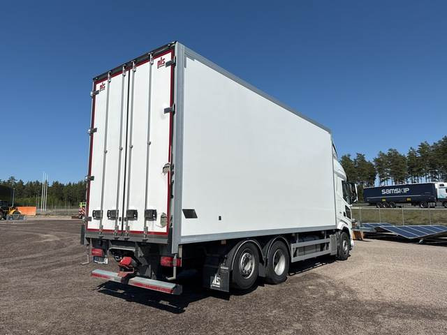 DAF XF 530 FAN - Truk box: gambar 3 DAF XF 530 FAN - Truk box: gambar 3