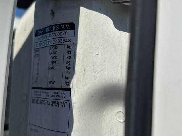 DAF XF 530 FAN - Truk box: gambar 5 DAF XF 530 FAN - Truk box: gambar 5