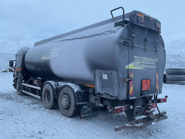 Scania P114LB-380 - Truk tangki: gambar 2 Scania P114LB-380 - Truk tangki: gambar 2