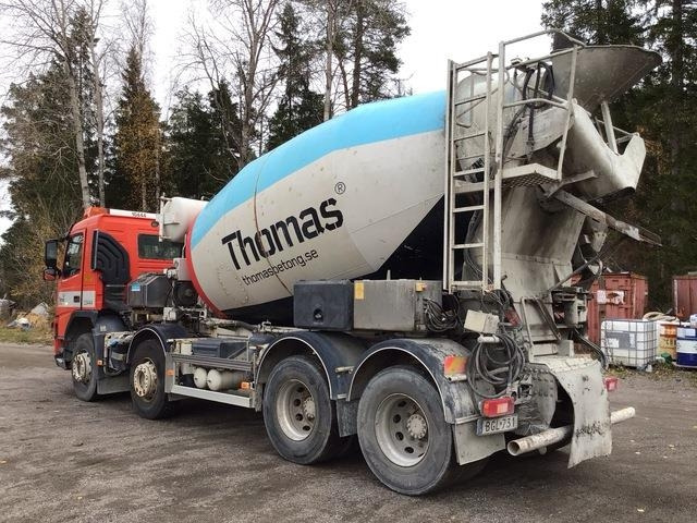 Volvo FM400 - Truk pengaduk beton: gambar 2 Volvo FM400 - Truk pengaduk beton: gambar 2