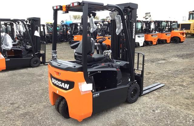 Doosan B15T-7 PLUS - Forklift listrik: gambar 3 Doosan B15T-7 PLUS - Forklift listrik: gambar 3