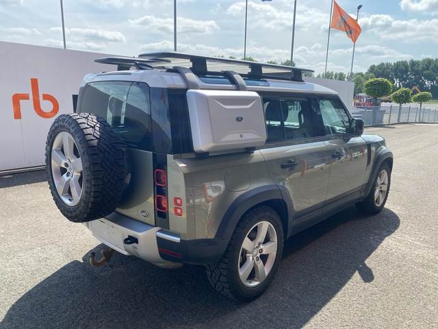 Land Rover Defender 110 - Mobil: gambar 4 Land Rover Defender 110 - Mobil: gambar 4