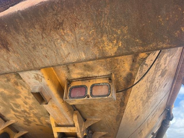 Tempat sampah artikulasi Volvo A60H: gambar 23 Tempat sampah artikulasi Volvo A60H: gambar 23