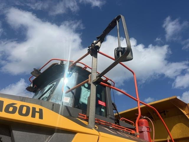 Tempat sampah artikulasi Volvo A60H: gambar 17 Tempat sampah artikulasi Volvo A60H: gambar 17