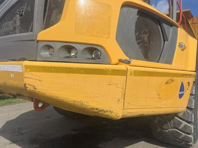 Tempat sampah artikulasi Volvo A60H: gambar 10 Tempat sampah artikulasi Volvo A60H: gambar 10