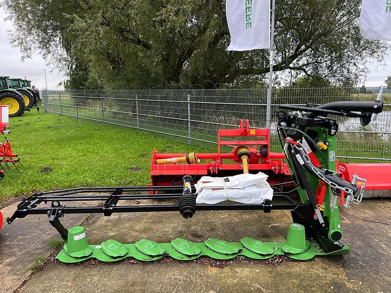 SaMASZ Samba SwiftCUT 201 & 281 - Mesin pemotong padang rumput: gambar 4 SaMASZ Samba SwiftCUT 201 & 281 - Mesin pemotong padang rumput: gambar 4
