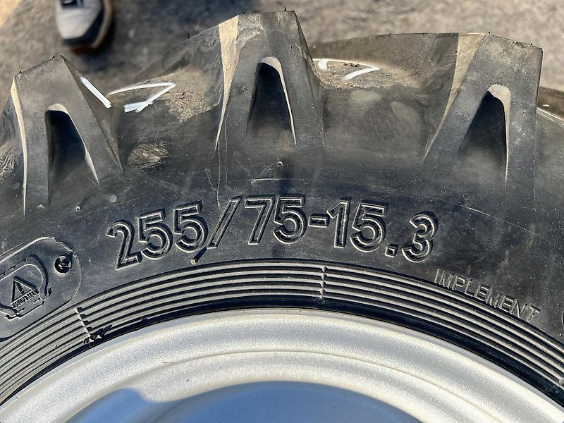 Starco 255/75-15.3 Kompletträder - Roda: gambar 3 Starco 255/75-15.3 Kompletträder - Roda: gambar 3