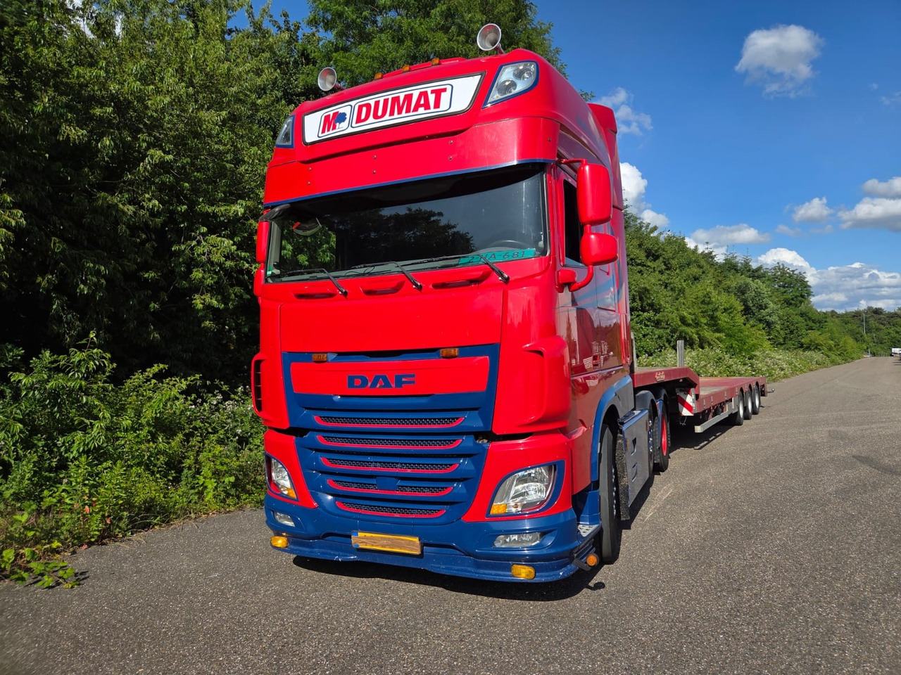 DAF XF 460 FTG 6x2 Super Spacecab + Nooteboom semi-dieplader - Truk sasis: gambar 1 DAF XF 460 FTG 6x2 Super Spacecab + Nooteboom semi-dieplader - Truk sasis: gambar 1