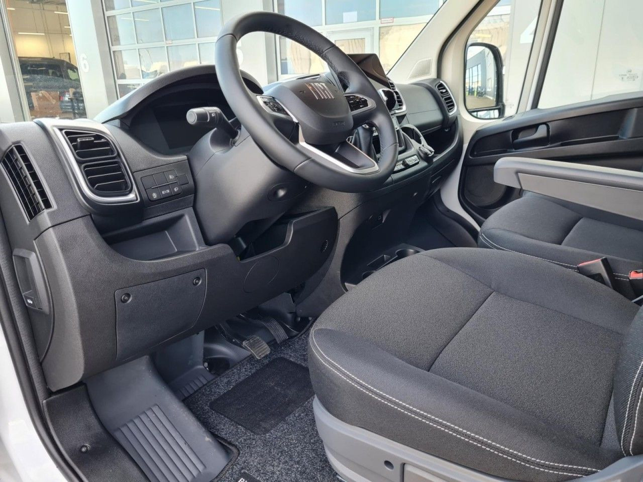Leasing  Fiat Ducato 35 Kasten Doka 6-Sitze L3H2 AG KLIMA Navi Fiat Ducato 35 Kasten Doka 6-Sitze L3H2 AG KLIMA Navi: gambar 8