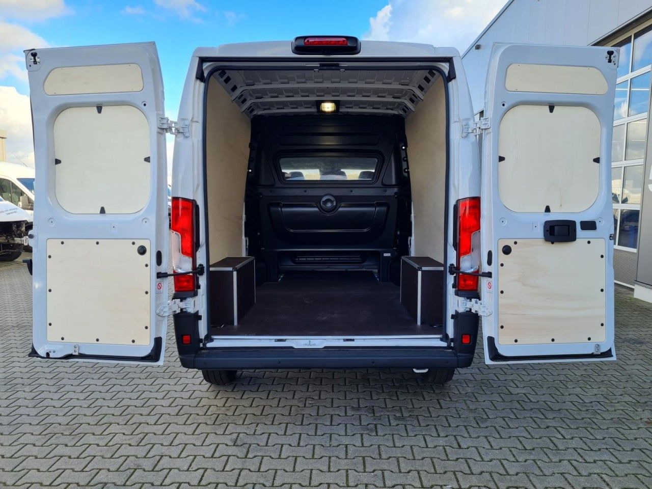 Fiat Ducato 35 Kasten Doka 6-Sitze L3H2 AG KLIMA Navi - Van panel, Van kombi: gambar 5 Fiat Ducato 35 Kasten Doka 6-Sitze L3H2 AG KLIMA Navi - Van panel, Van kombi: gambar 5
