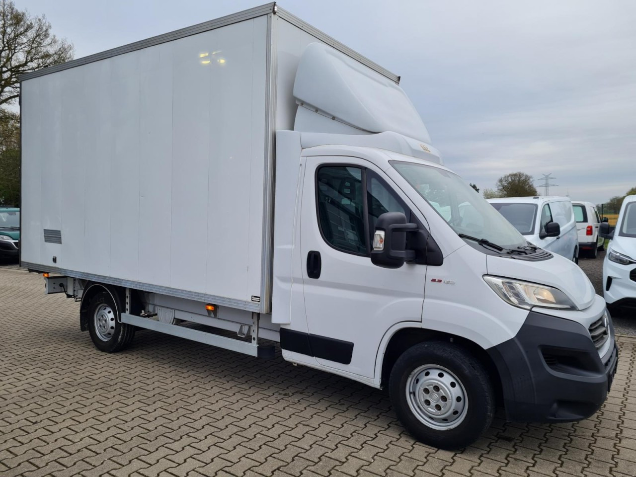 Fiat Ducato 35 Koffer 150 maxi Multijet Klima - Van box: gambar 3 Fiat Ducato 35 Koffer 150 maxi Multijet Klima - Van box: gambar 3