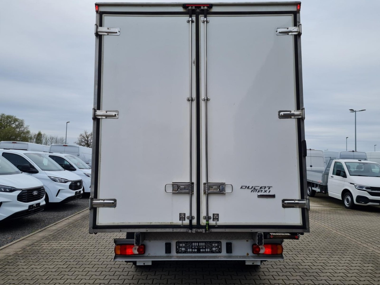 Fiat Ducato 35 Koffer 150 maxi Multijet Klima - Van box: gambar 5 Fiat Ducato 35 Koffer 150 maxi Multijet Klima - Van box: gambar 5