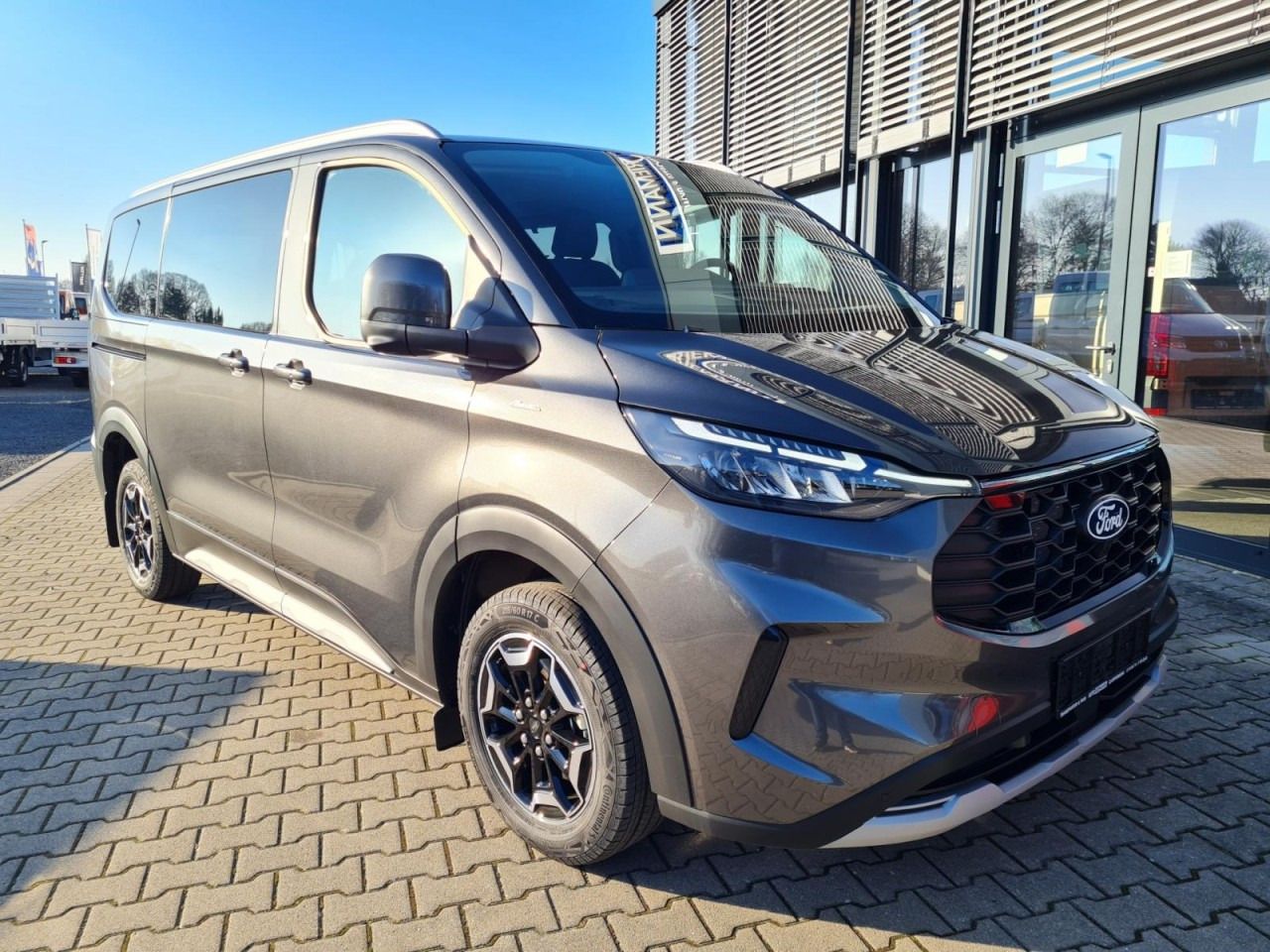 Ford Tourneo Custom 8 Sitzer 170, L1 Active AHK LED - Bus mini, Van penumpang: gambar 3 Ford Tourneo Custom 8 Sitzer 170, L1 Active AHK LED - Bus mini, Van penumpang: gambar 3