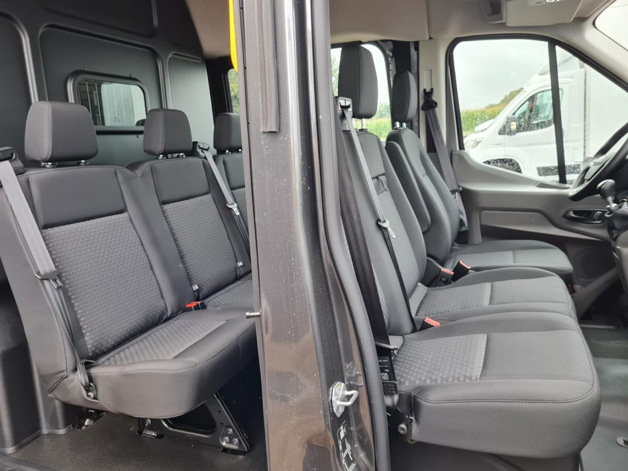 Ford Transit 3,5t Kasten Doka TDCi L3 Trend AHK Kamera - Van panel, Van kombi: gambar 4 Ford Transit 3,5t Kasten Doka TDCi L3 Trend AHK Kamera - Van panel, Van kombi: gambar 4
