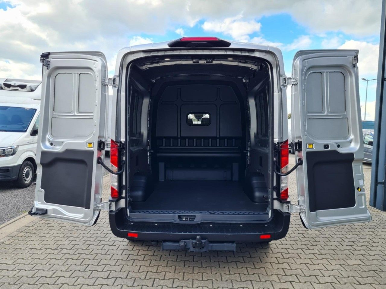 Ford Transit 3,5t Kasten Doka TDCi L3 Trend AHK PDC K - Van panel, Van kombi: gambar 5 Ford Transit 3,5t Kasten Doka TDCi L3 Trend AHK PDC K - Van panel, Van kombi: gambar 5