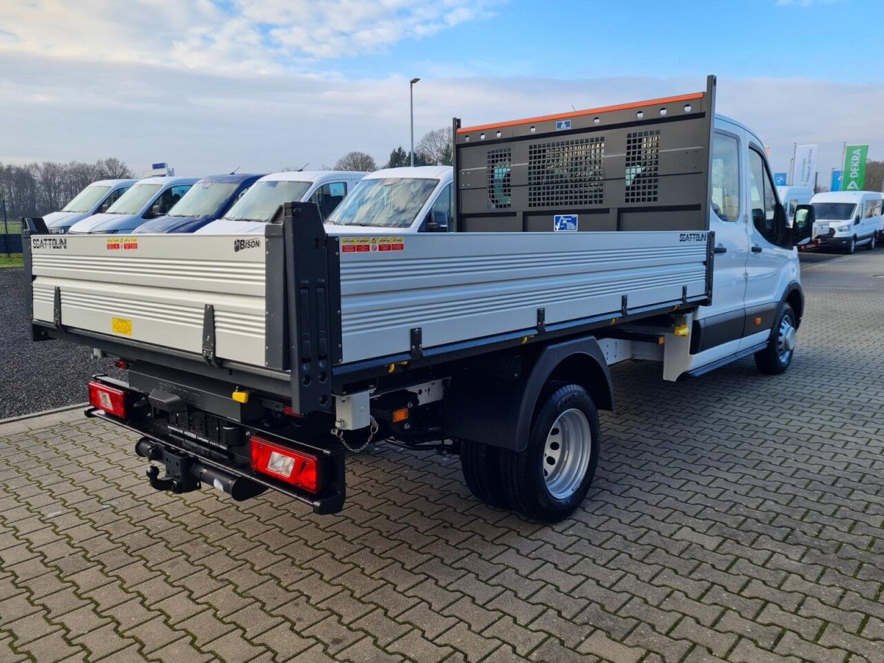 Ford Transit 350 Doka 3 Seiten Kipper L4 Trend AHK KAMERA - Van jungkit, Van kombi: gambar 5 Ford Transit 350 Doka 3 Seiten Kipper L4 Trend AHK KAMERA - Van jungkit, Van kombi: gambar 5