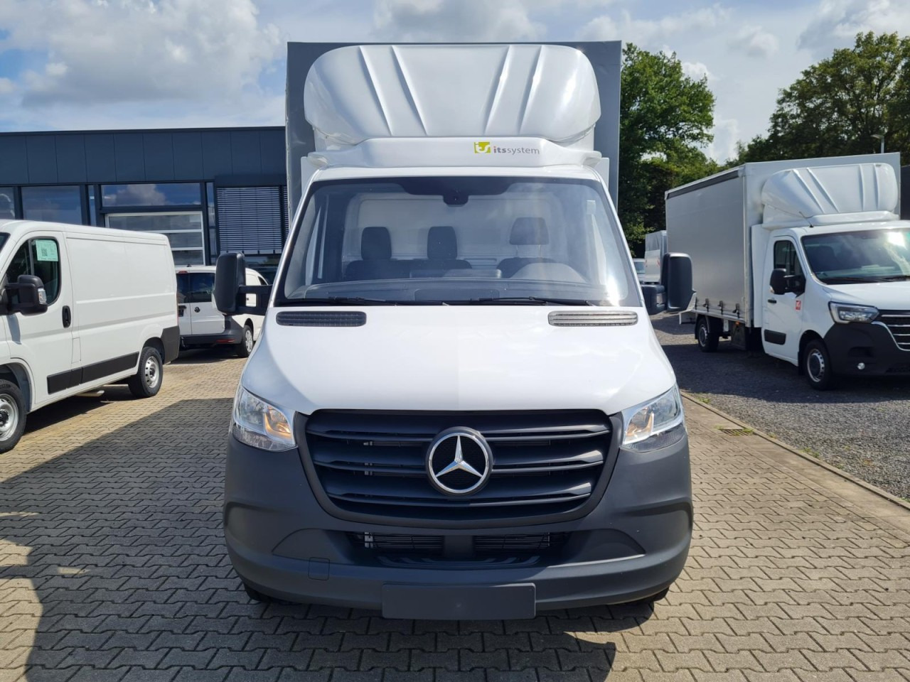 Mercedes-Benz Sprinter 315 / 317 Pritsche Schiebe Plane LBW KLIMA - Van dengan terpal samping: gambar 3 Mercedes-Benz Sprinter 315 / 317 Pritsche Schiebe Plane LBW KLIMA - Van dengan terpal samping: gambar 3