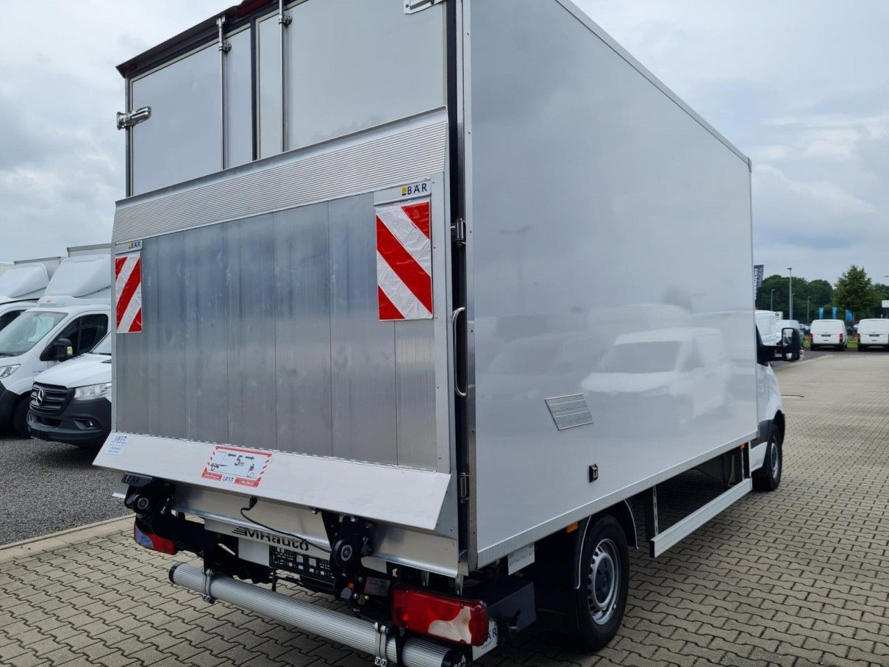 Mercedes-Benz Sprinter 315 CDI Koffer LBW RWD KLIMA TEMPOMAT - Van box: gambar 4 Mercedes-Benz Sprinter 315 CDI Koffer LBW RWD KLIMA TEMPOMAT - Van box: gambar 4