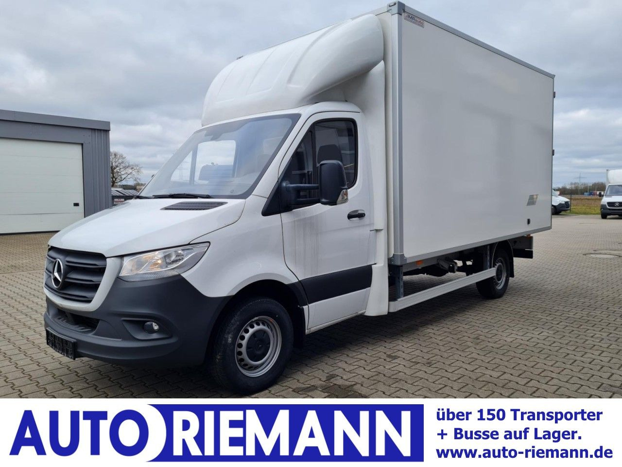 Mercedes-Benz Sprinter 315 CDi Koffer lang MBux Klima - Van box: gambar 1 Mercedes-Benz Sprinter 315 CDi Koffer lang MBux Klima - Van box: gambar 1
