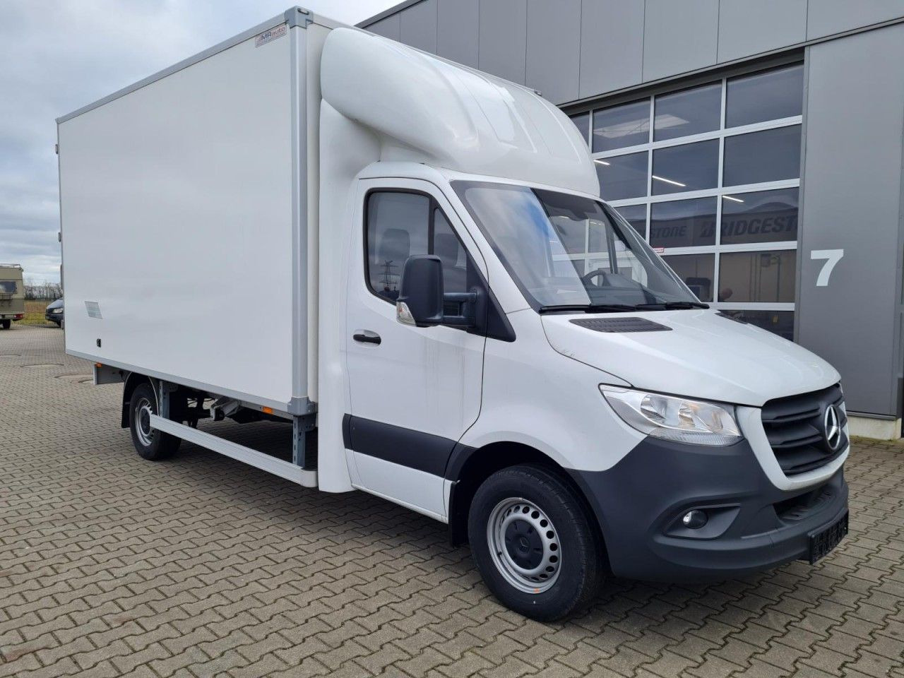 Mercedes-Benz Sprinter 315 CDi Koffer lang MBux, Klima - Van box: gambar 3 Mercedes-Benz Sprinter 315 CDi Koffer lang MBux, Klima - Van box: gambar 3