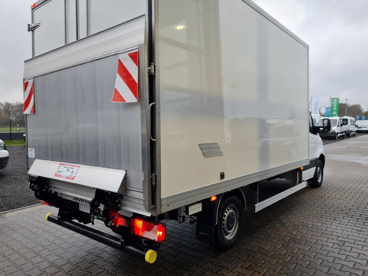 Mercedes-Benz Sprinter 315 Cdi Koffer LBW Klima - Van box: gambar 4 Mercedes-Benz Sprinter 315 Cdi Koffer LBW Klima - Van box: gambar 4