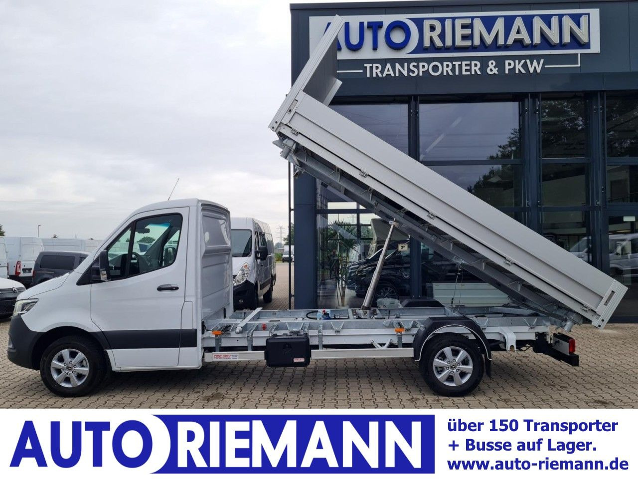 Mercedes-Benz Sprinter 317 CDI 3 Seiten kipper RWD AHK LED NAV - Van jungkit: gambar 1 Mercedes-Benz Sprinter 317 CDI 3 Seiten kipper RWD AHK LED NAV - Van jungkit: gambar 1