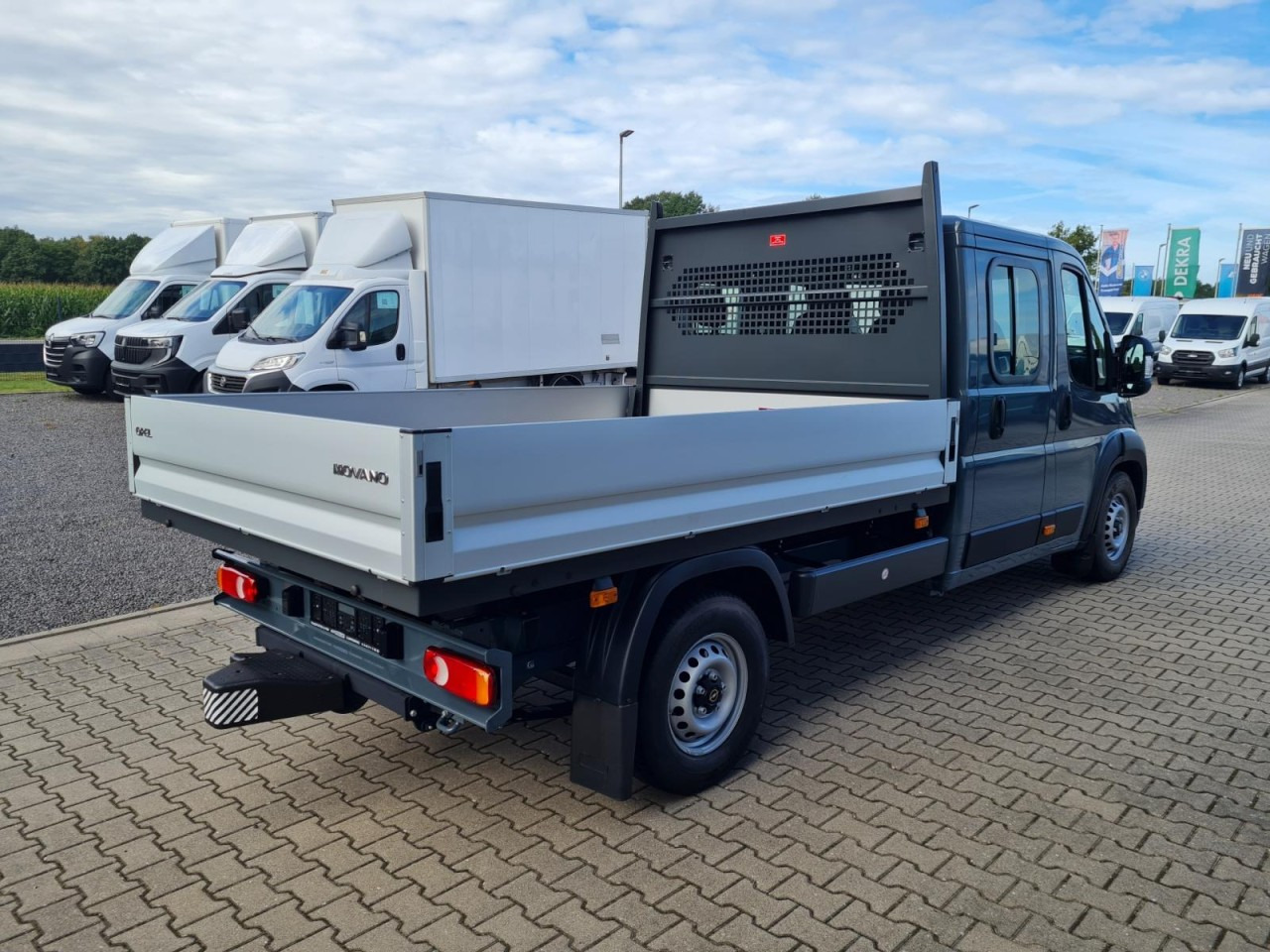 Opel Movano 3,5t Doka 2.2 HDI 140 L3 verstärkt AHK - Van flatbed: gambar 4 Opel Movano 3,5t Doka 2.2 HDI 140 L3 verstärkt AHK - Van flatbed: gambar 4