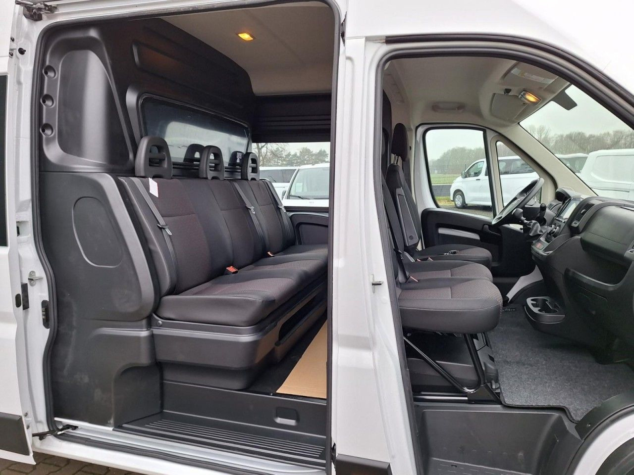 Opel Movano 35 Kasten L4 Doka 6-Sitze verstärkt PDC T - Van panel, Van kombi: gambar 4 Opel Movano 35 Kasten L4 Doka 6-Sitze verstärkt PDC T - Van panel, Van kombi: gambar 4