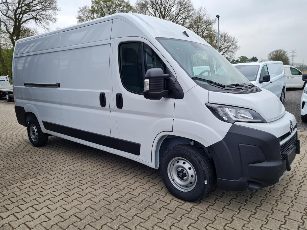 Opel Movano Kasten 2.2 HDI 180 L3H2 Klima NAVI TEMPOMAT - Van panel: gambar 5 Opel Movano Kasten 2.2 HDI 180 L3H2 Klima NAVI TEMPOMAT - Van panel: gambar 5
